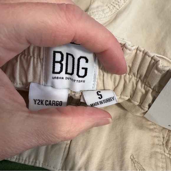 BDG NWT Y2K Low Rise Cargo Pants - Picture 5 of 6
